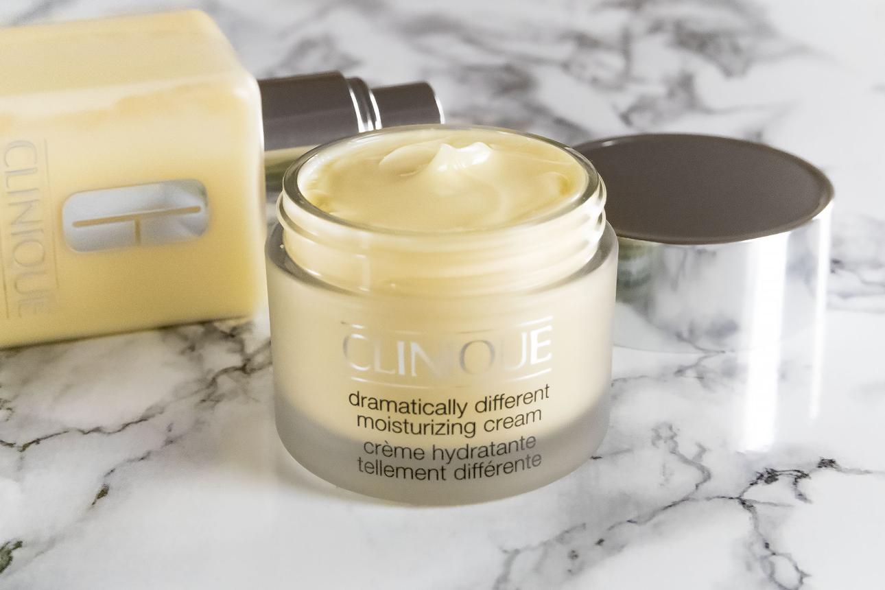 Clinique Dramatically Different Moisturizing Cream 1.7 oz / 50 ml Hydrating Face Moisturizer NIB Authentic